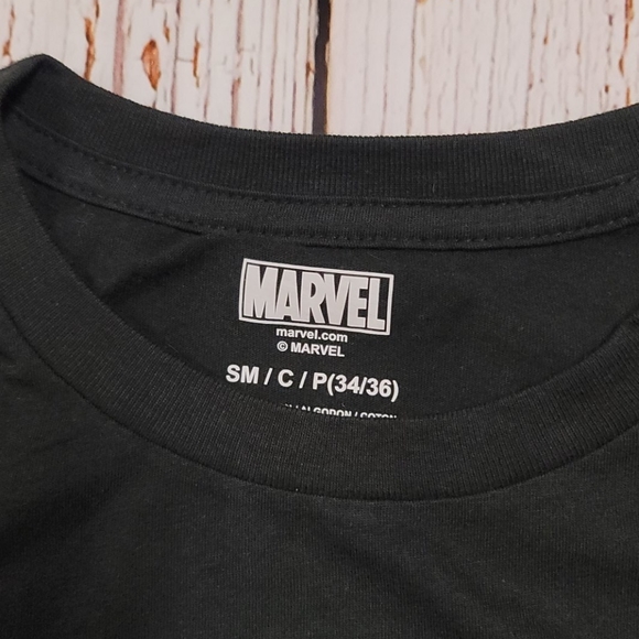 Marvel Shirt - Picture 2 of 3